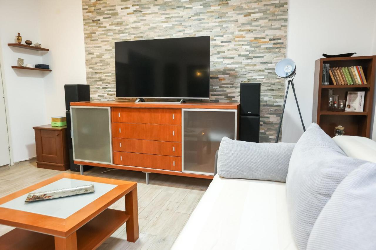 Pool Apartments Julia Ζαντάρ Εξωτερικό φωτογραφία