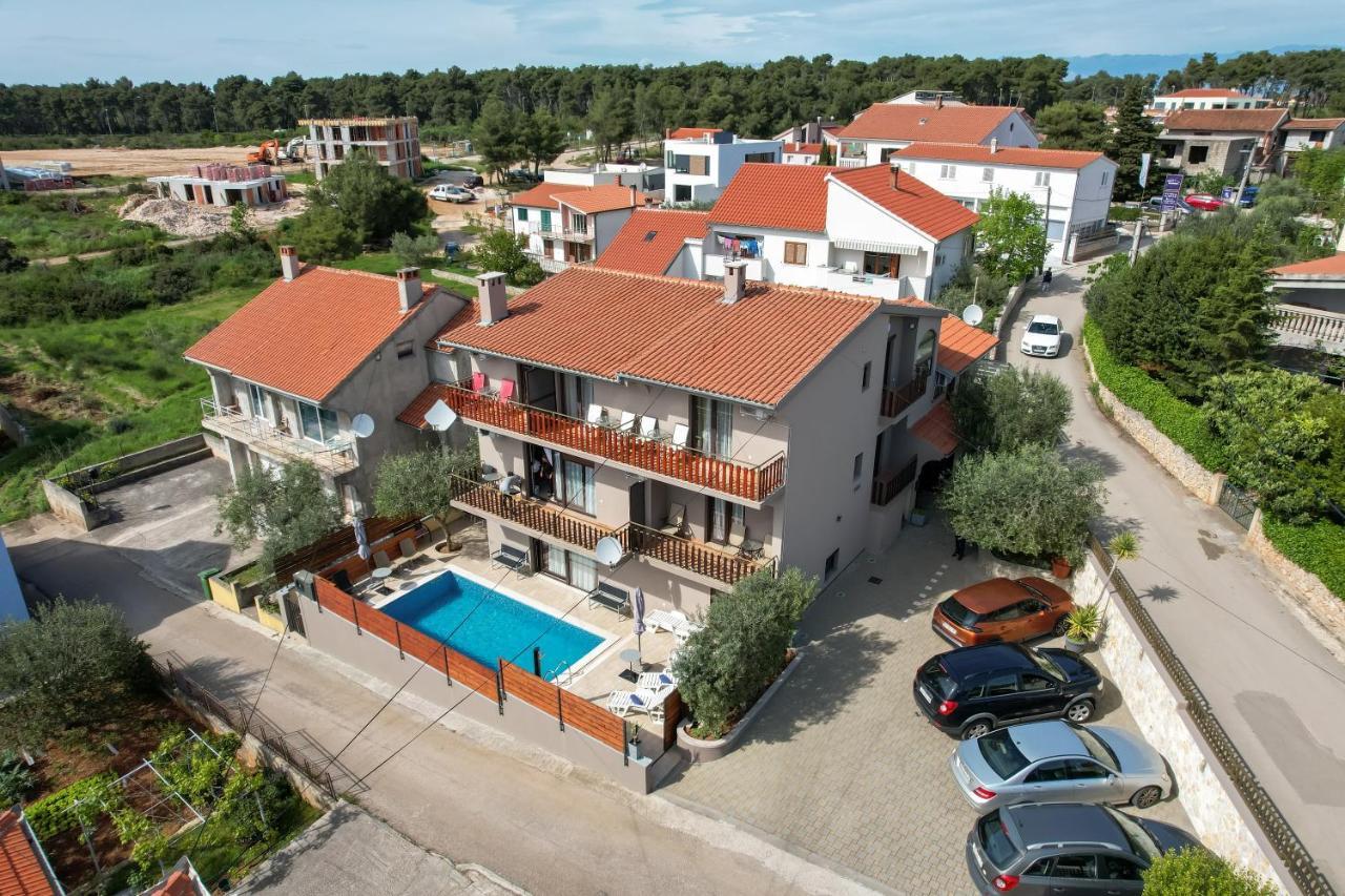 Pool Apartments Julia Ζαντάρ Εξωτερικό φωτογραφία