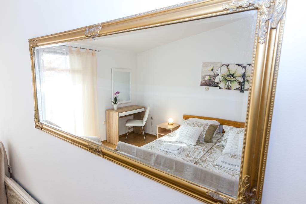 Pool Apartments Julia Ζαντάρ Εξωτερικό φωτογραφία